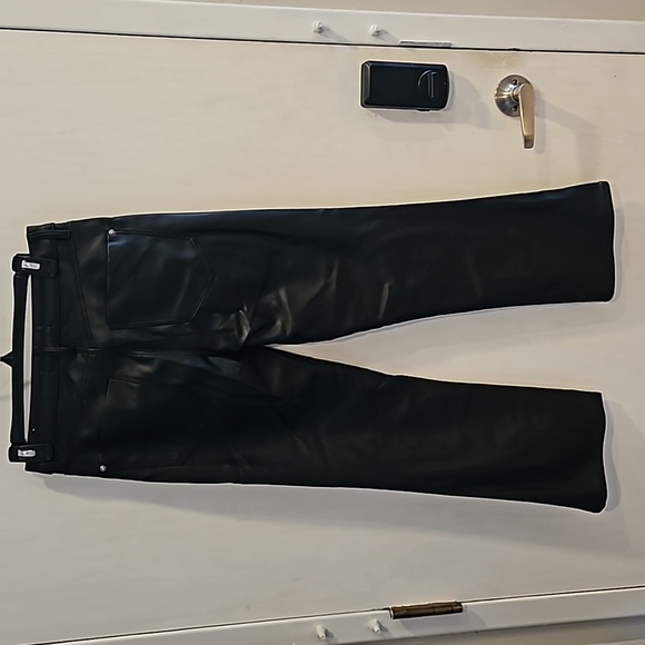 Zara Black Vegan Leather Slight Flare Cropped Pants 4 NWOT - Picture 4 of 8